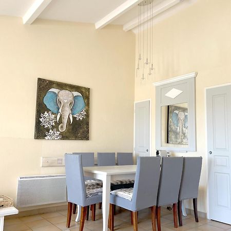 Azur Appartement Grimaud Luaran gambar